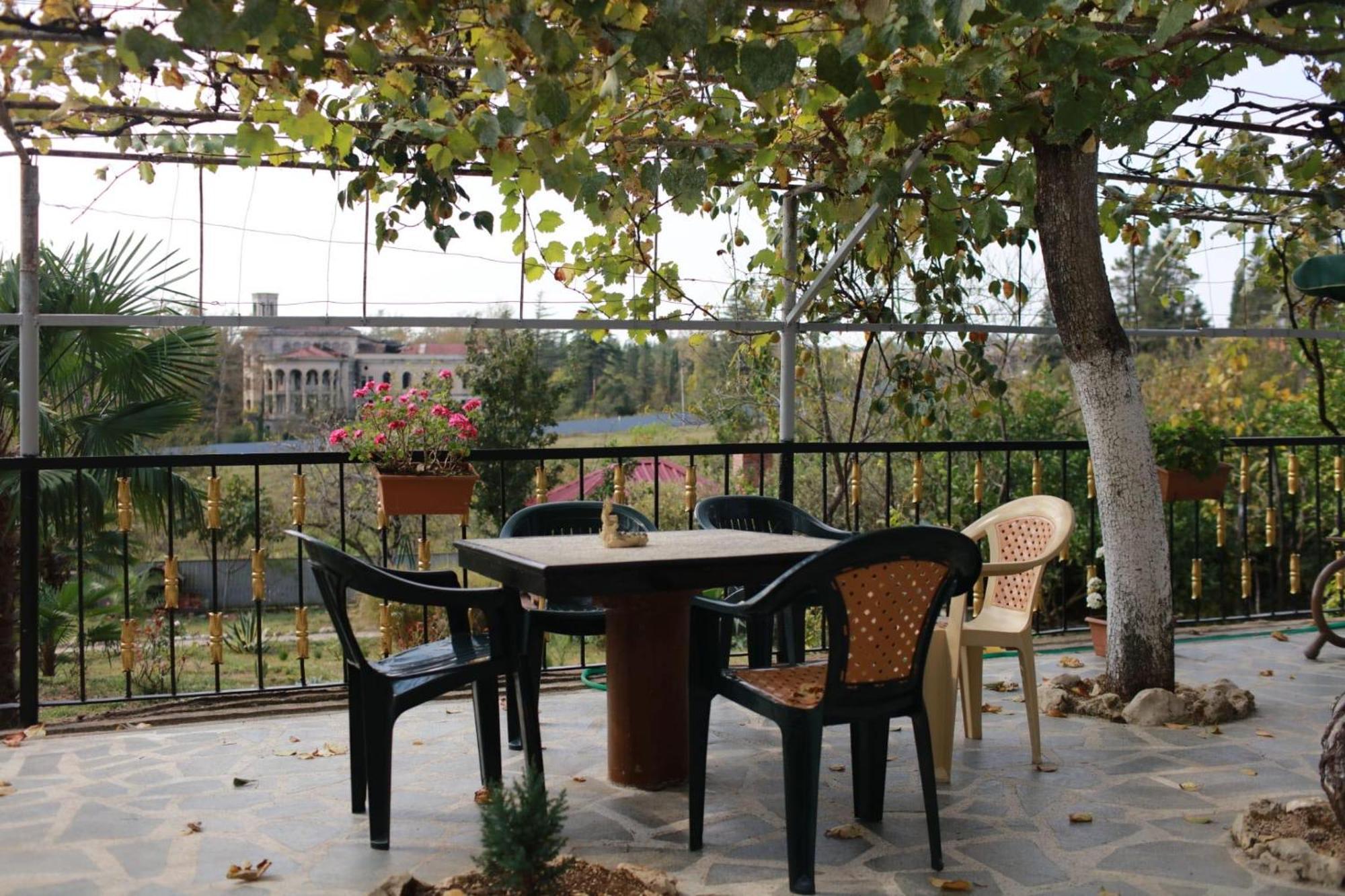 Hotel Tsivi Tba Zqaltubo Exterior foto